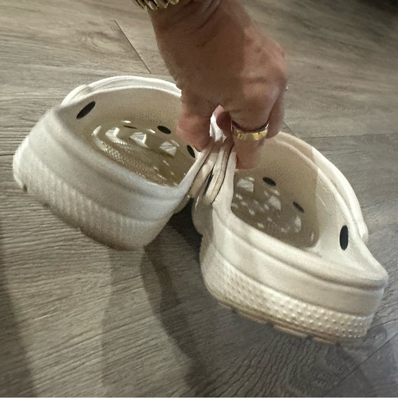 Crocs White With Disney Halloween Mickey Jibbitz Sz Men 8 Women’s 10 - Picture 5 of 8